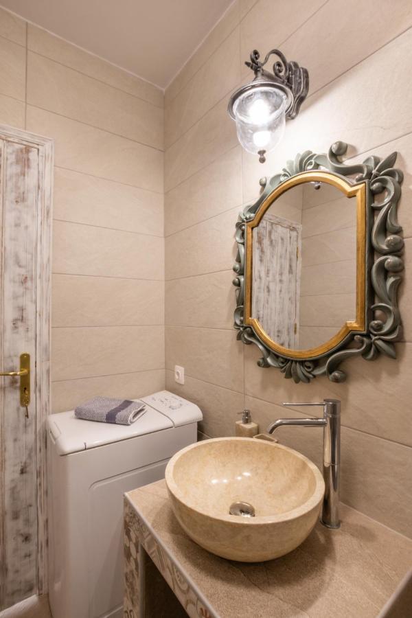 Avla Luxury Hospitality Apartment การ์ปาตอส ภายนอก รูปภาพ